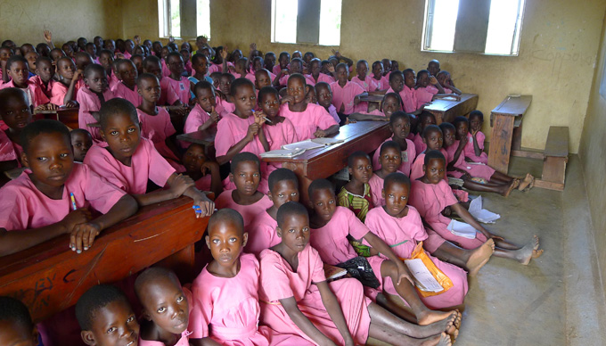 Livstycket stödjer Nabuyanja skolan i östra Uganda.